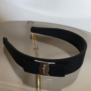Salvatore Ferragamo Accessories - Auth Salvatore Ferragamo Wide Headband Black Salvatore Ferragamo Accessories - Auth Salvatore Ferragamo Wide Headband Black
